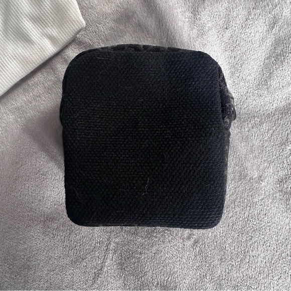 DIOR Christian Dior Street Chic Belt Bag Accessory Coin Purse - Picture 4 of 13